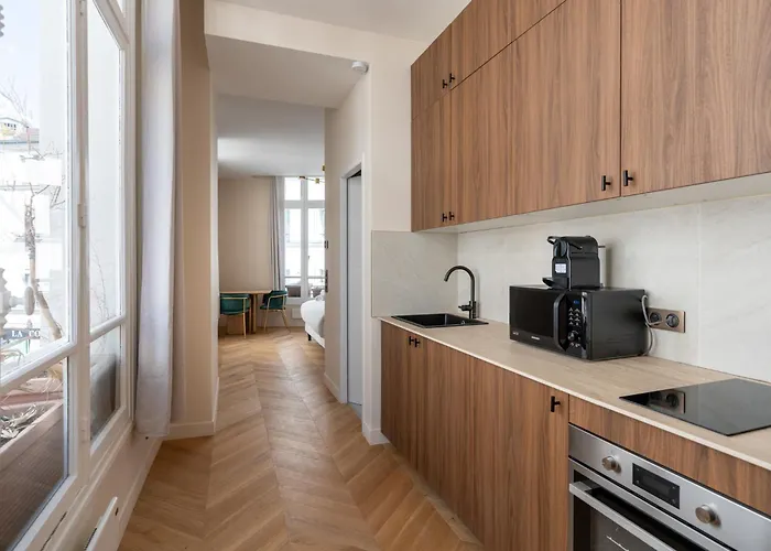 Chic For 2 Near Bastille 파리